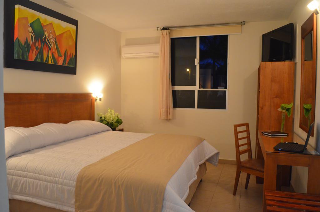 Hotel Meson De La Chinantla Tuxtepec Eksteriør billede